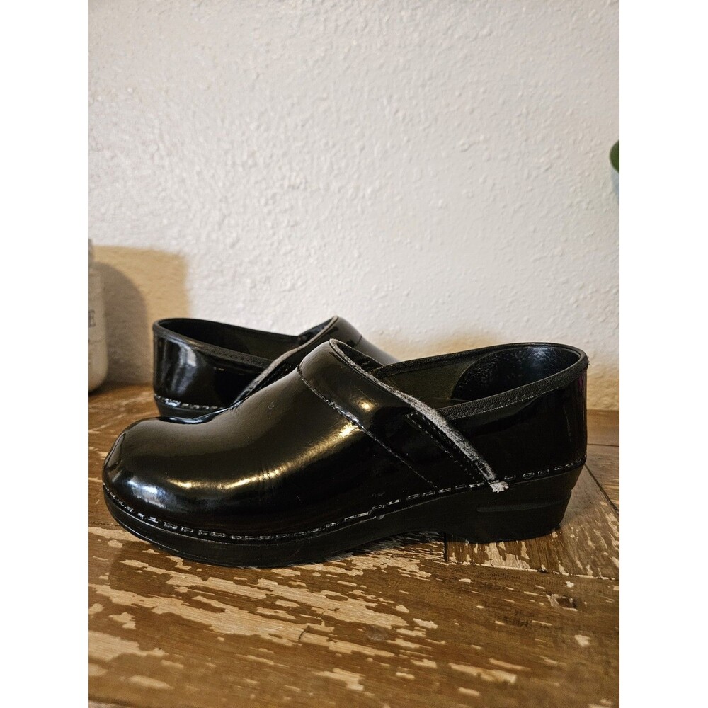 DANSKO Black Patent Clogs Shoes Women Size  39 EU Comfort Shoes Nurse Doctor - Picture 10 of 11